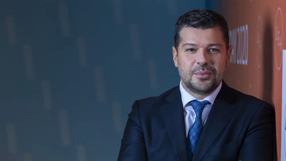 Στις αγορές η ΔΕΗ με 7ετές ομόλογο 500 εκατ. ευρώ