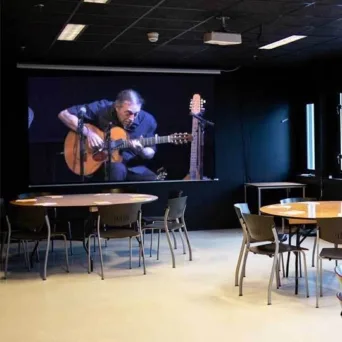 «Επικοινωνούμε;» Μια μικρή ιστορία