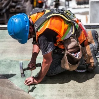 Τα εργατικά ατυχήματα παίρνουν τη δικαστική οδό