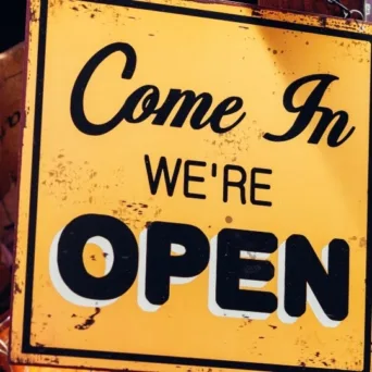 Πρώτα «γεμίζουν» με εμπιστοσύνη και μετά με... προϊόντα, τα καλάθια των επιτυχημένων e-shop