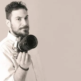 ​Konbo Studio: Ένα φωτογραφικό στούντιο που σου κάνει «κλικ» με την πρώτη ματιά