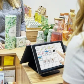 ​Αντίστροφη Πώληση: Η στρατηγική του χειριστικού πελάτη