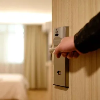 Αποτελεί η έλλειψη εργατικού δυναμικού απειλή για τη βιομηχανία φιλοξενίας και τουρισμού;