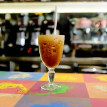 Καφές: Η αγαπημένη συνήθεια των Ελλήνων - τάσεις και κριτήρια επιλογής