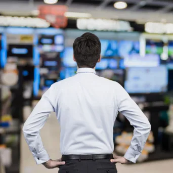 «Αυτοί που δεν ξέρουν να πουλάνε»