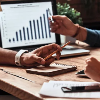 Δέκα χρόνια και δέκα… απαντήσεις: το «μυστικό» για την ομαλή διαδοχή