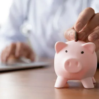 Παγκόσμια Ημέρα Αποταμίευσης: 4+1 χρήσιμες συμβουλές