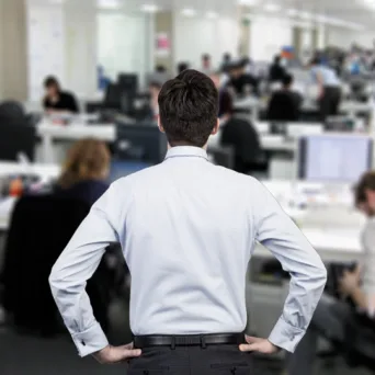 «Δεν θέλω να εργάζομαι για πολυεθνικούς κολοσσούς...»