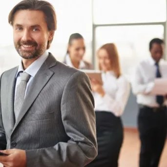 Μισθωτός σε εταιρεία του εξωτερικού: Πώς ασφαλίζεται στην Ελλάδα;