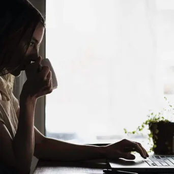 10 online εργαλεία που θα σας βοηθήσουν να βρείτε τη δουλειά των ονείρων σας