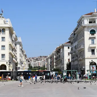 Κορυφαίος φθινοπωρινός προορισμός στην Ευρώπη η Θεσσαλονίκη σύμφωνα με τους Financial Times της Βρετανίας