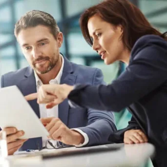 Manifestation: η μάστιγα του ελαφρολαϊκού business coaching