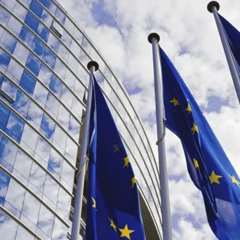 Στα 650 εκατ. ευρώ η επένδυση της ΕΕ στις διασυνοριακές ενεργειακές υποδομές