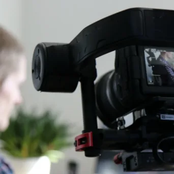 Έρευνα: Ένα reality show είναι πιο κερδοφόρα επένδυση σε σύγκριση με ένα πτυχίο της Οξφόρδης