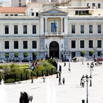 Εθνική Τράπεζα: Στρατηγική συνεργασία με την Dromeus στα εμπορικά ακίνητα