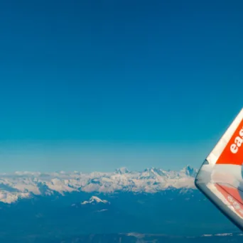 Η easyJet ανακοινώνει το πρόγραμμα προσφορών Big Orange Sale, προσφέροντας εκπτώσεις έως και 20% σε επιλεγμένες πτήσεις
