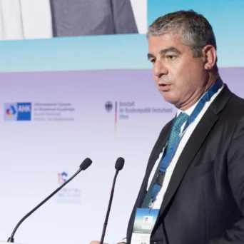 Τσακίρης: Στόχος μας η ενδυνάμωση των διμερών επιχειρηματικών σχέσεων