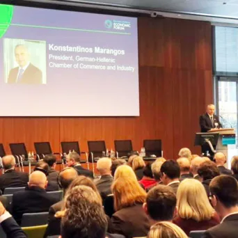 Ελλάδα και Γερμανία ανοίγουν τα χαρτιά τους. Τι επιφυλάσσει το μέλλον