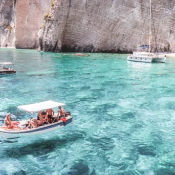 Το καλοκαίρι ανεβάζει τον λογαριασμό για τους Έλληνες καταναλωτές