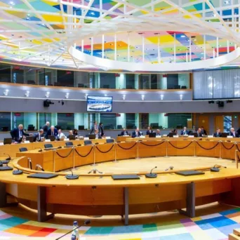 Πρόωρη αποπληρωμή δανείων 5,28 δισ. ευρώ από το πρώτο Μνημόνιο - στα 1,6 δισ. ευρώ η ελάφρυνση