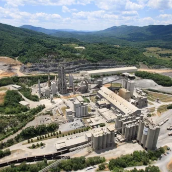 H S&P Global Ratings βελτίωσε την πιστοληπτική αξιολόγηση του Ομίλου ΤΙΤΑΝ σε «ΒΒ+ με θετική προοπτική»