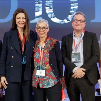 Τεχνητή Νοημοσύνη στην ελληνική εκπαίδευση: Ευρεία αποδοχή αλλά έλλειψη ψηφιακών πόρων