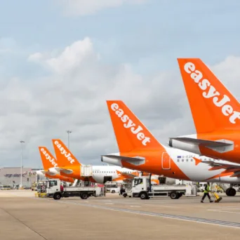 Η easyJet ενισχύει την παρουσία της στην Ελλάδα μέσω δύο νέων συνδέσεων