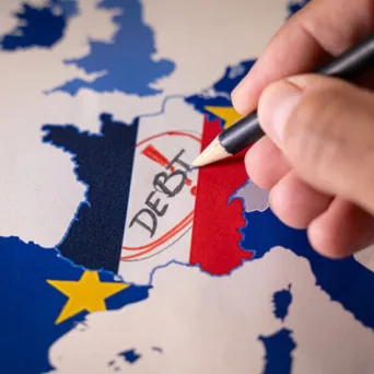 Γαλλική Οικονομία: Είναι το δημόσιο χρέος η «θρυαλλίδα» που θα πυροδοτήσει νέα δημοσιονομική κρίση στην Ευρώπη;