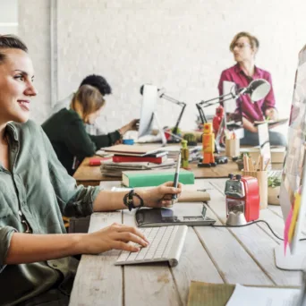 Έρευνα Adecco: Μόνο το 6% των οργανισμών είναι πλήρως προετοιμασμένοι για την εποχή της Τεχνητής Νοημοσύνης