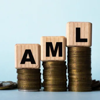 Ξέπλυμα χρήματος και διαδικτυακά καζίνο: Παγκόσμιες εξελίξεις και η προστασία του παίκτη στην Ελλάδα