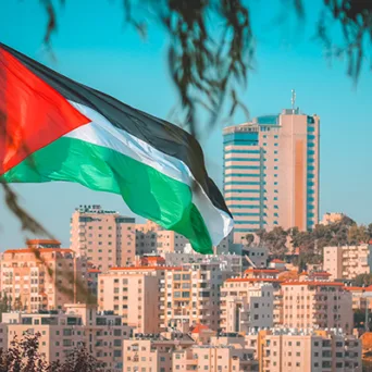 Παλαιστίνη: Η άρση των οικονομικών περιορισμών, η ειρηνική συμβίωση των λαών & η ανοικοδόμηση μέσω στρατηγικών επενδύσεων