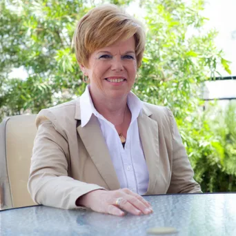 Αλεξάνδρα Πίττα-Χαζάπη, Μελισσοκομική Εταιρεία ΑΤΤΙΚΗ: «Δεν έζησα φοιτητική ζωή, αλλά έμαθα τη ζωή μέσα από τη δουλειά»