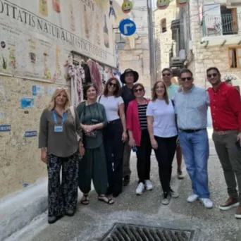 Σέρβοι tour operators και bloggers σε fam trip στη Χίο