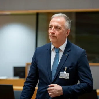 Καλαφάτης: «Δημιουργούμε τις προϋποθέσεις όχι μόνο για να επιστρέψουν οι επιστήμονές μας στην πατρίδα, αλλά για να έχουν τις συνθήκες εκείνες ώστε να μη φύγουν ξανά»