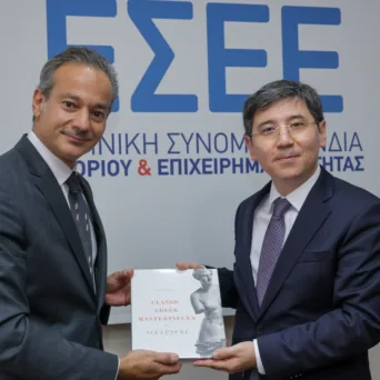 Στ. Καφούνης στη συνάντηση με τον Πρέσβη του Ουζμπεκιστάν: Ευκαιρίες για ελληνικές επιχειρήσεις στο Ουζμπεκιστάν