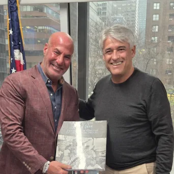 Στοχευμένες επαφές του ΓΓ ΕΟΤ στη Νέα Υόρκη - Με ποιους συναντήθηκε