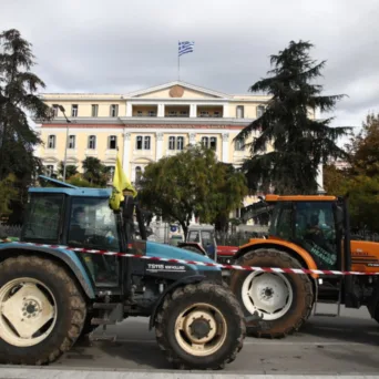 «Καμπανάκι» για τις αγροτικές κινητοποιήσεις - Παρέμβαση του επιχειρηματικού κόσμου για διάλογο και λύσεις
