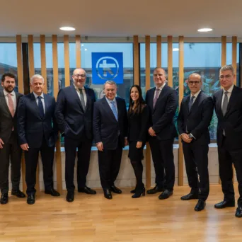 Η Alpha Bank ολοκληρώνει την εξαγορά της AXIA, δημιουργώντας μια κορυφαία πλατφόρμα Investment Banking & Capital Markets