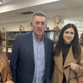 Διεύθυνση Δευτεροβάθμιας Εκπαίδευσης Ανατολικής Αττικής: Διεθνής διάκριση εκπαιδευτικού στα World Education Medals 2025