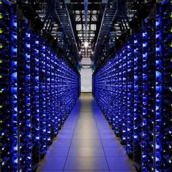 Data Centers: Ένα ακόμη μεγάλο στοίχημα για την Ελλάδα και... ο χρησμός Moody's για επενδύσεις - μαμούθ