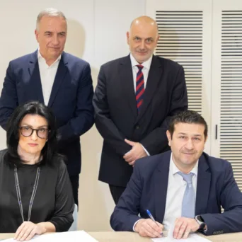 Μνημόνιο συνεργασίας υπέγραψε η ΕΥΑΘ με το ΙΝΕΒ του ΕΚΕΤΑ για κοινές ερευνητικές δράσεις που βασίζονται στην ανάλυση αστικών λυμάτων και χερσαίων υδάτινων συστημάτων