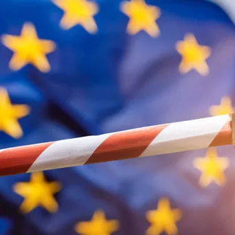 Trade «Bazooka»: Το εμπορικό αμυντικό «όπλο» που σχεδιάστηκε για γεωοικονομικές συγκρούσεις και διαθέτει στην φαρέτρα της η Ε.Ε.