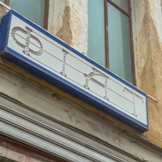 Το 1ο SOUR festival παντρεύει την μπύρα με το φυσικό κρασί στο “ΦΙΑΤ” στο Κουκάκι