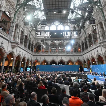 ΣΕΒ - ΣΒΣΕ από Αμβέρσα: «Χωρίς δυνατή ευρωπαϊκή βιομηχανία, δεν γίνεται να υπάρξει ανθεκτική, ασφαλής και δυνατή Ευρώπη»