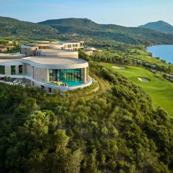 Το Mandarin Oriental, Costa Navarino στη Μεσσηνία επαναλειτουργεί για τη σεζόν 2026 από τις 31 Μαρτίου