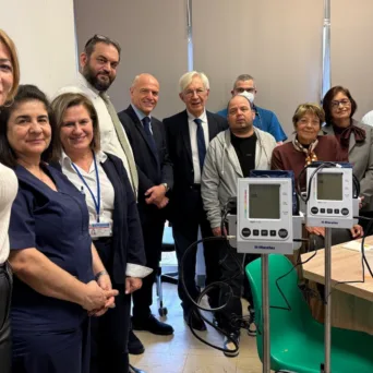 Η MINOAN LINES δώρισε 4 ψηφιακά τροχήλατα πιεσόμετρα στον Σύλλογο Νεφροπαθών Μεταμοσχευμένων εκ Νεφρού Περιφέρειας Ηρακλείου «Αναγεννιέμαι»