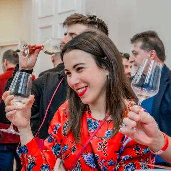 Οινόραμα 2026: Το ετήσιο ραντεβού του ελληνικού αμπελώνα ανανεώνεται στο Onassis Ready