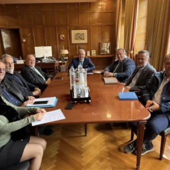 Συνάντηση της ΓΣΕΒΕΕ και της Ομοσπονδίας Ψυκτικών Ελλάδος με τον υφυπουργό Ανάπτυξης - Τι επισημάνθηκε