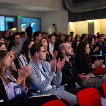 Το The Hellenic Initiative επεκτείνει την επένδυσή του στο ReGeneration, που ξεπερνά τα 2 εκατ. δολάρια