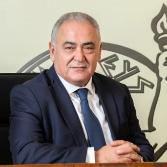 Χατζηθεοδοσίου για αύξηση κατώτατου: «Στην εξίσωση πρέπει να προστεθούν μέτρα για την τόνωση της επιχειρηματικότητας»